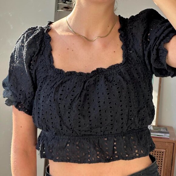 puff sleeve eyelet top - Picture 4 of 4